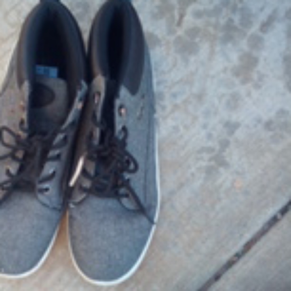 Lugs brand new never qorn hugh tps